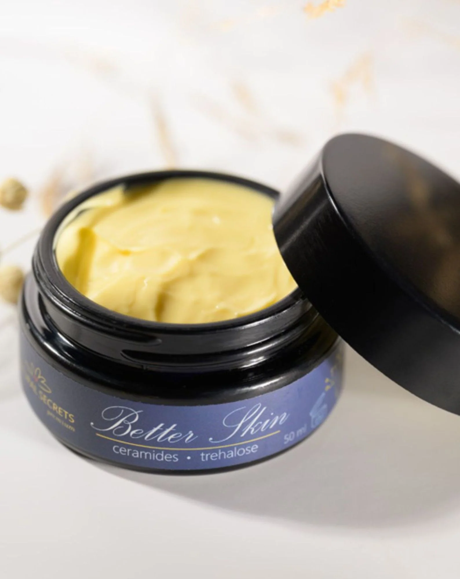 Krem do twarzy na dzień lub na noc z ceramidami i trehalozą Better Skin Natural Secrets - Image 2