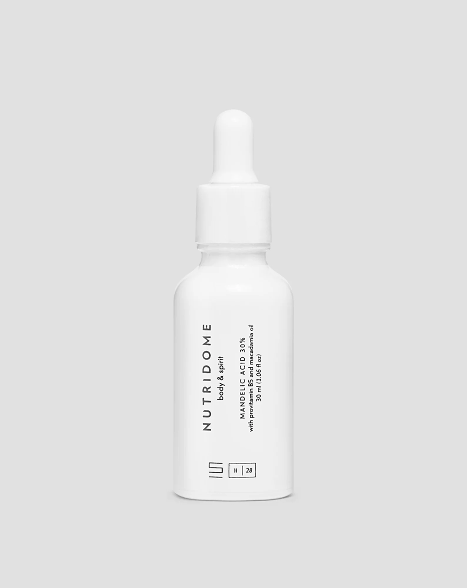 Kwas migdałowy 30% serum do twarzy rewitalizujące z prowitaminą b5 i olejem makadamia Nutridome